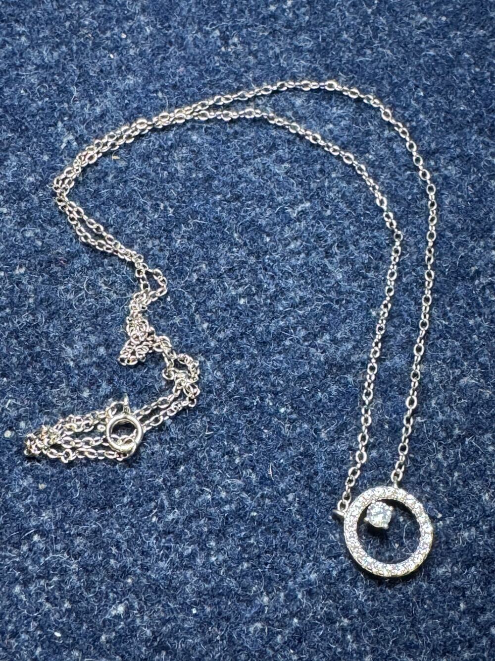 925 Dainty Circle Crytal Necklace 1.5g 16in
